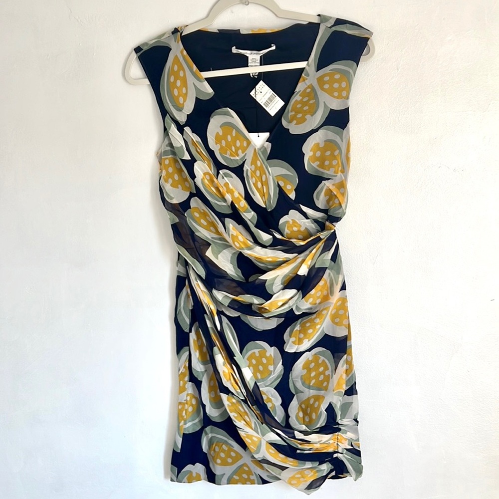 [Diane Von Furstenberg] NWT Clover Print Dress